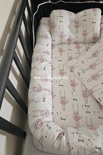 سرير متنقل /مخدة راس /حقيبه صغيره لاغراض البيبي