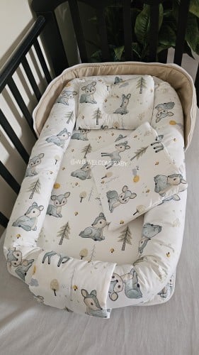 سرير متنقل/مخدة راس /حقيبه صغيره