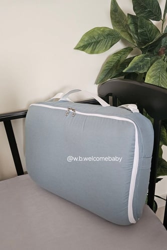 سرير متنقل /مخدة راس /حقيبه صغيره لاغراض البيبي /ل...