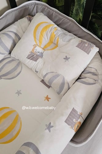 سرير متنقل /مخدة راس /حقيبه صغيره لاغراض البيبي