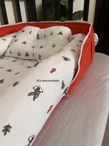 سرير متنقل/مخده راس /حقيبه صغيره