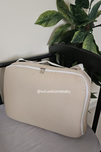 سرير متنقل /مخدة راس /حقيبه صغيره