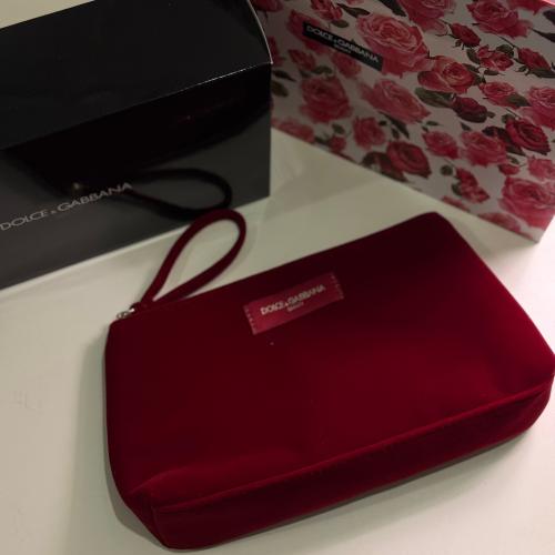 شنطة دولتشي آند غابانا احمر