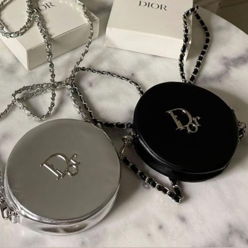 شنطه دائرية من ديور