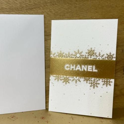 كرت وظرف شانيل