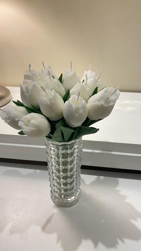 وردة التوليب بساق صناعية