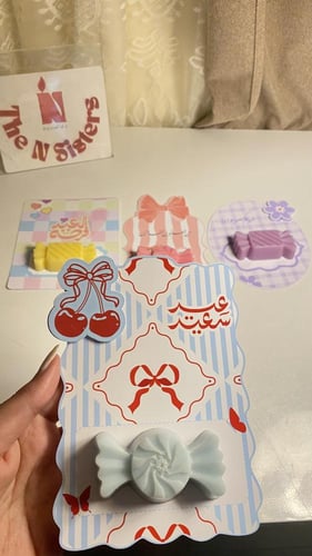 فواحات على شكل حلاوة بثيم العيد