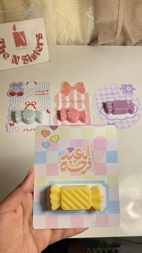 فواحات على شكل حلاوة بثيم العيد