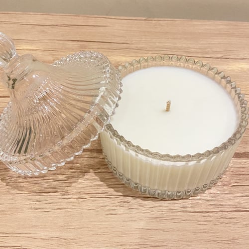 شمعة زجاجية بغطاء ( حجم وسط )