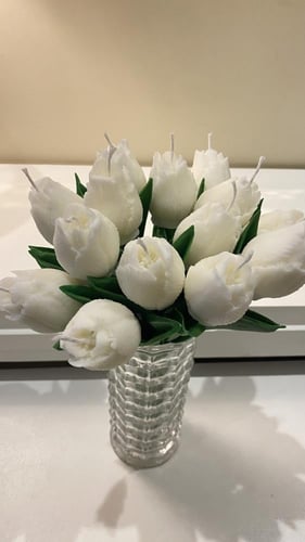 وردة التوليب بساق صناعية