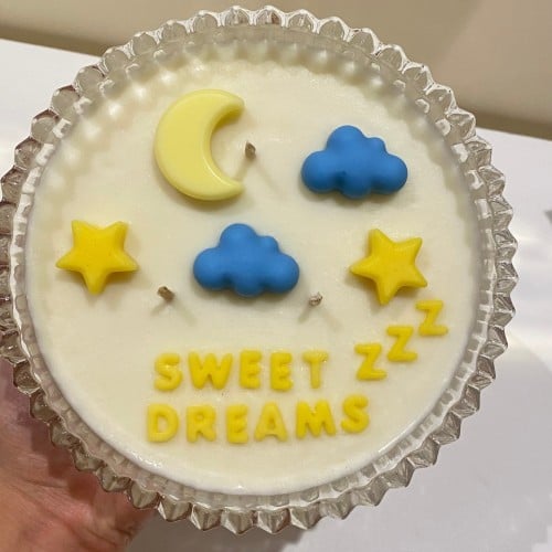 شمعة زجاجية بغطاء (تصميم خاص)