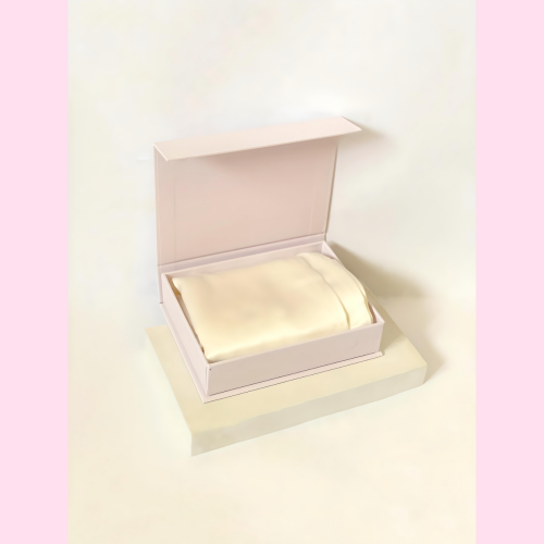 غطاء وسادة من الحرير الطبيعي 100٪ ابيض