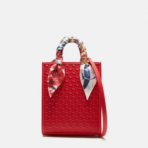 كارولينا هريرا | CAROLINA HERRERA