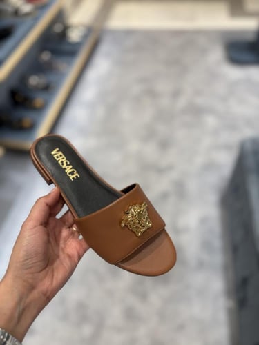 فرزاتشي | VERSACE