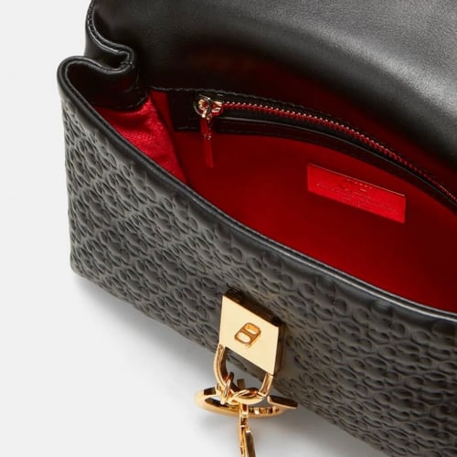 كارولينا هريرا | CH - صغير