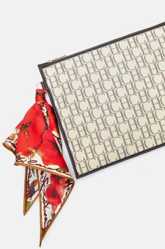 كارولينا هريرا | CH