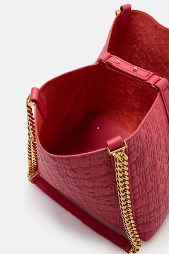 كارولينا هريرا | CAROLINA HERRERA