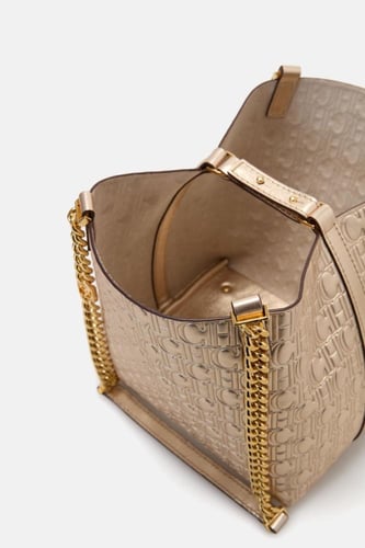 كارولينا هريرا | CAROLINA HERRERA