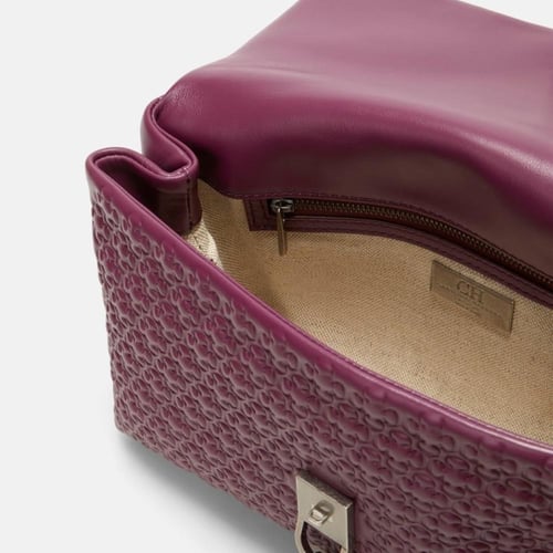 كارولينا هريرا | CH - وسط