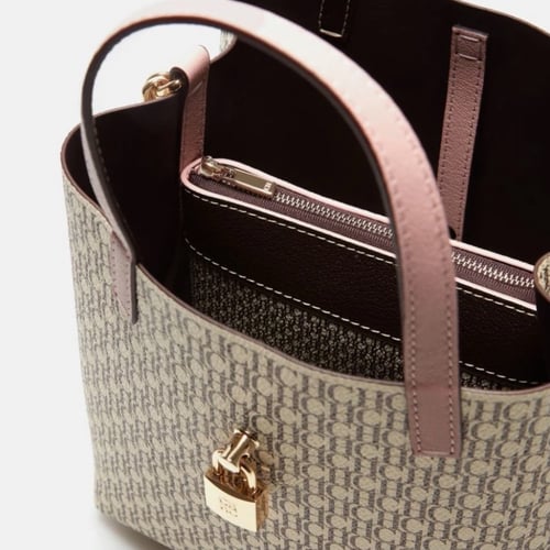 كارولينا هريرا | CAROLINA HERRERA