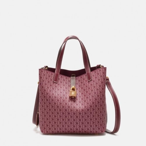 كارولينا هريرا | CAROLINA HERRERA