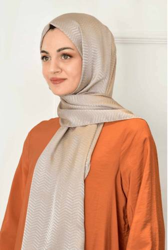 شال متعرج بلاتيني