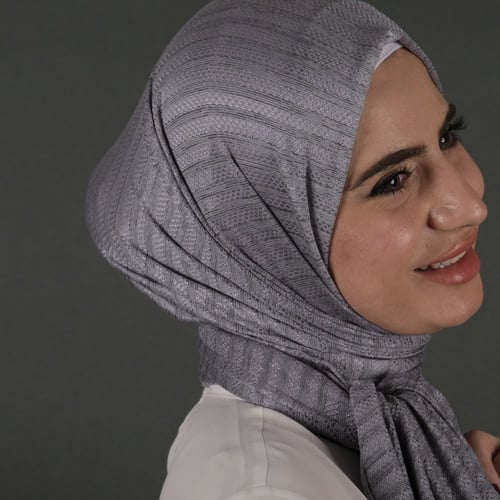 طرحة نايا ليكرا مقلم