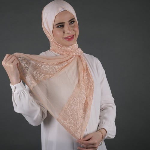 طرحة كشمير ناعم بشرحات دانتيل