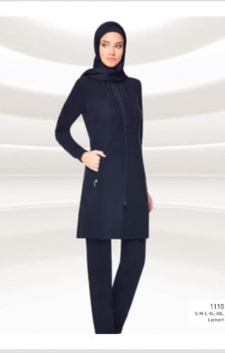 ملابس رياضية بستراس