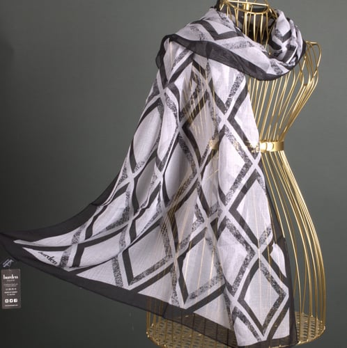 طرحة بوردن شال ناتورال منقوش