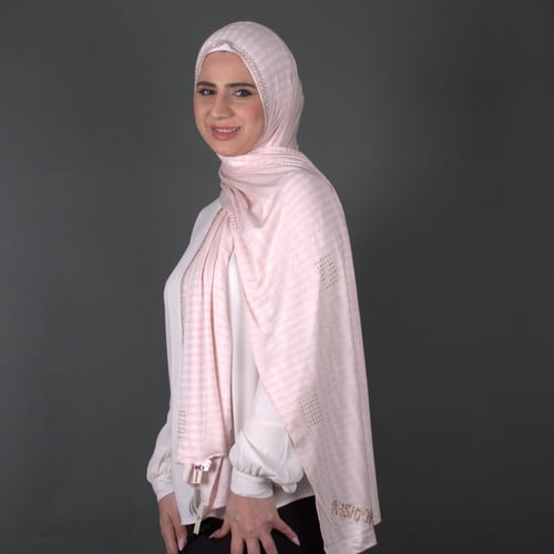 طرحة كشخة مقلم مزينة بشفوارفسكي