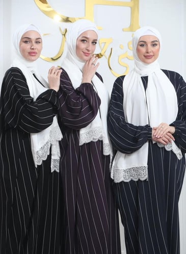 شرشف صلاة غنى حجاب فرسان مخطط طرحة بيضاء