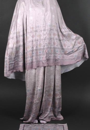 طقم صلاة توق حرير 2