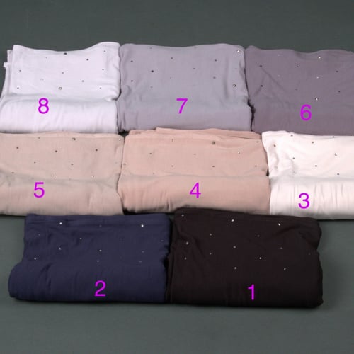 حجاب جوري مرصع بالأحجار