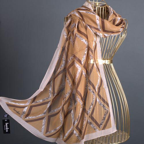 طرحة بوردن شال ناتورال منقوش