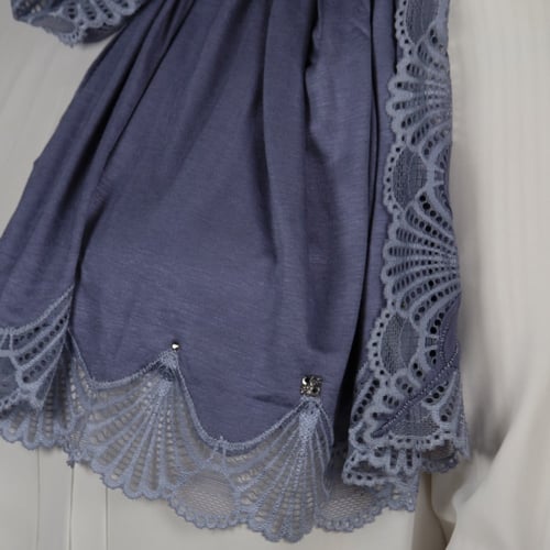 طرحة قطن كويتي بطرف دانتيل