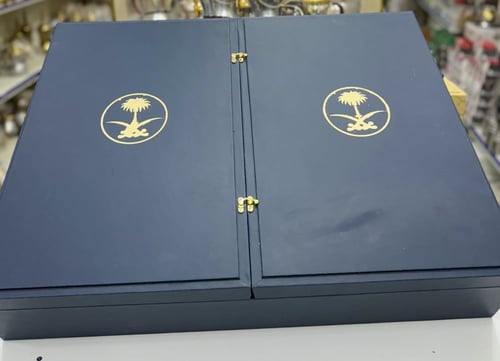 صندوق للأهداء النحاس الاصلي 3 دلال 3 أباريق