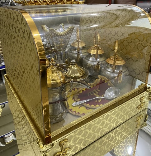 بوكس 3 دلال 3 أباريق وتمرية ومبخر المنيوم