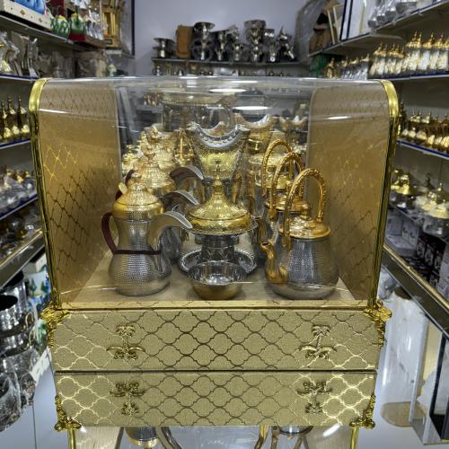 بوكس للأهداء 3 دلال 3 أباريق ومبخر وتمرية ( المنيو...