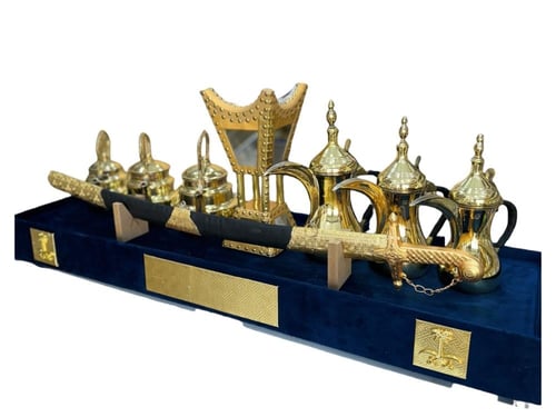 بوكس للأهداء الرسلان ، 3 دلال 3 اباريق مبخر وسيف ا...