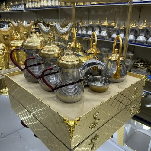 بوكس للأهداء 3 دلال 3 أباريق ومبخر وتمرية ( المنيو...