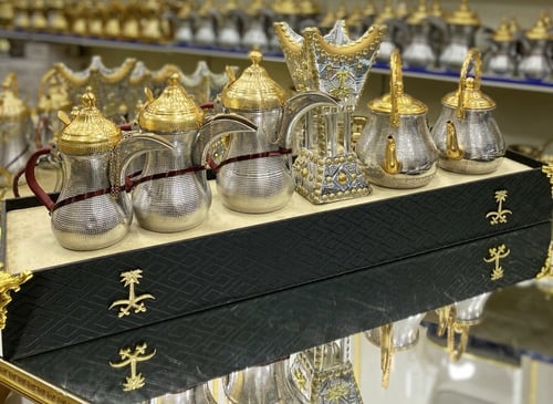 بوكس للأهداء إبريقين ومبخر و 3 دلال