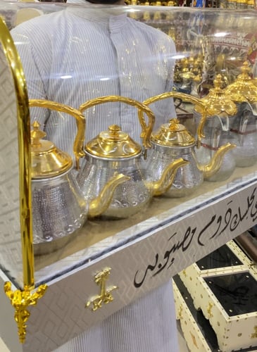 بوكس للأهداء 3 دلال + 3 أباريق الألمنيوم