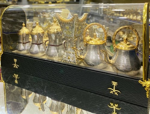 بوكس للأهداء إبريقين ومبخر و 3 دلال