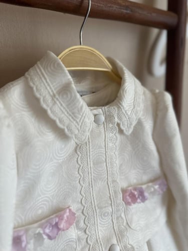 فستان سكري مع جاكت بحبات ورد انيقة