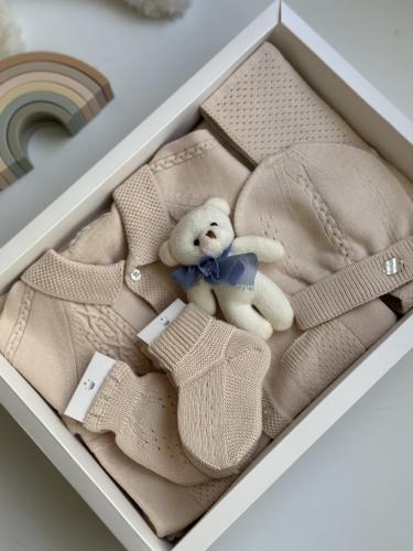 طقم حديثي الولاده ولادي ( بيج )