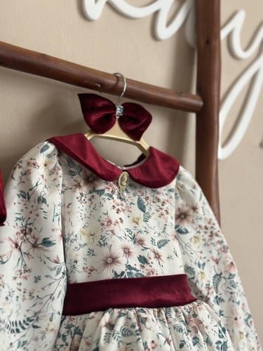 فستان سكري بحزام وياقه عودي ٣-١٢ سنة مع شنطة وفيون...