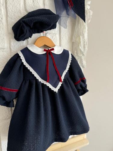 فستان كحلي مع قبعة كحلي