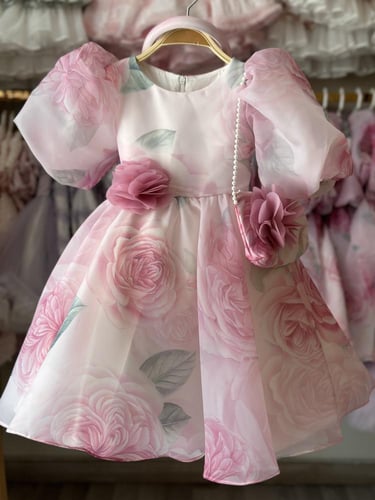 فستان مورد وردي ( ٣-٨ سنوات ) شامل الطوق والشنطه