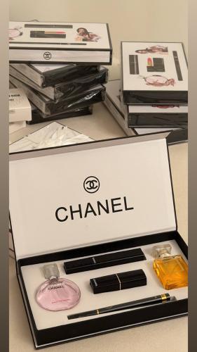 بوكس شانيل عطور ومكياج